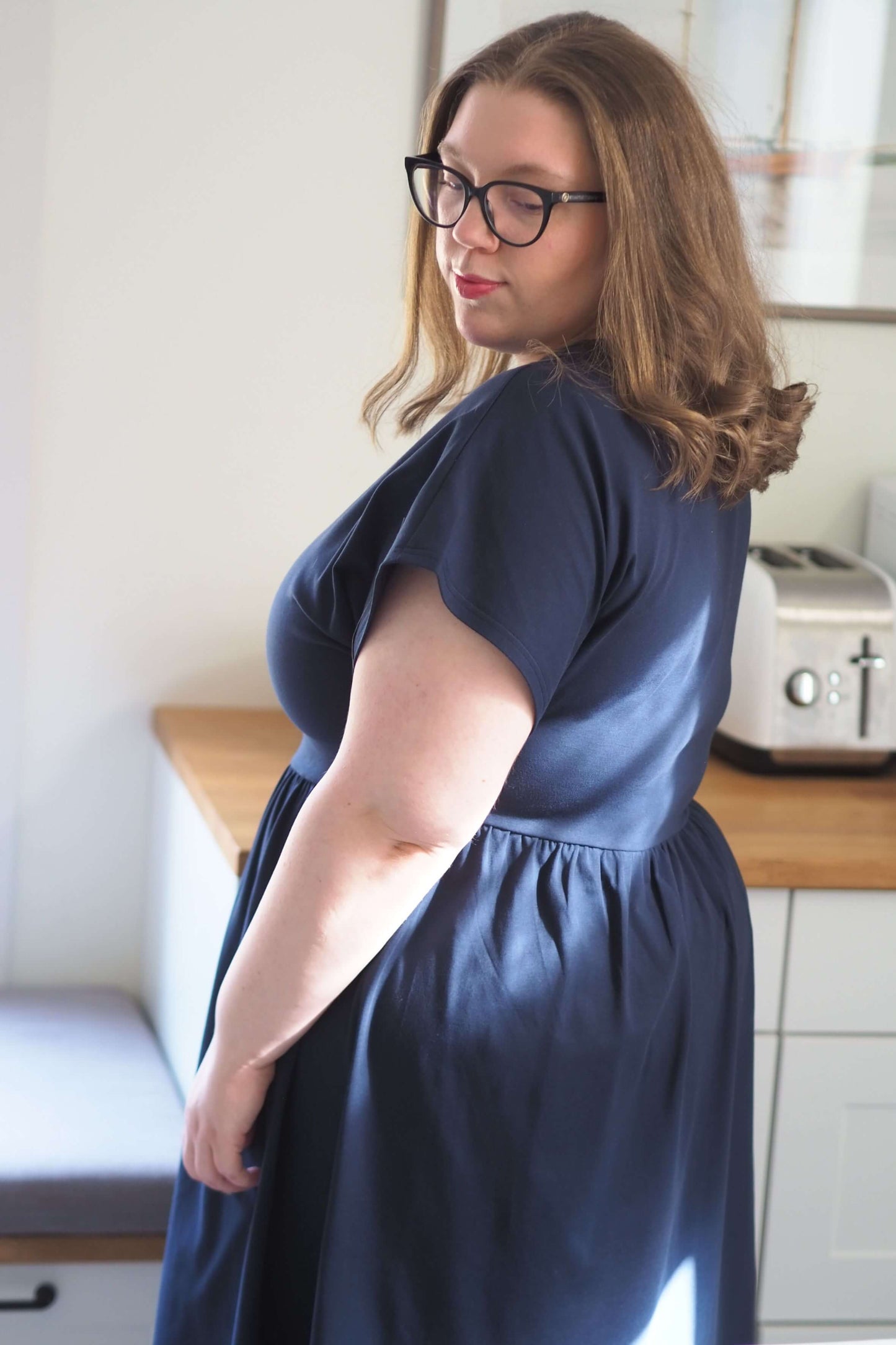 Belle mekko, Tummansininen